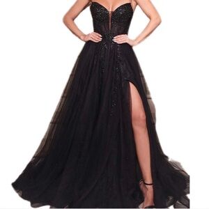 LADIVINE Elegant Black Evening Gown Size 12